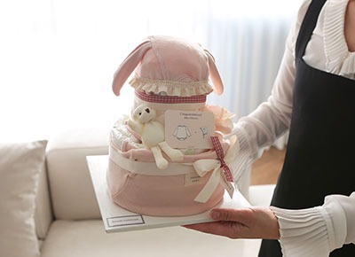 귀여운 러블리 토끼 기저귀케이크